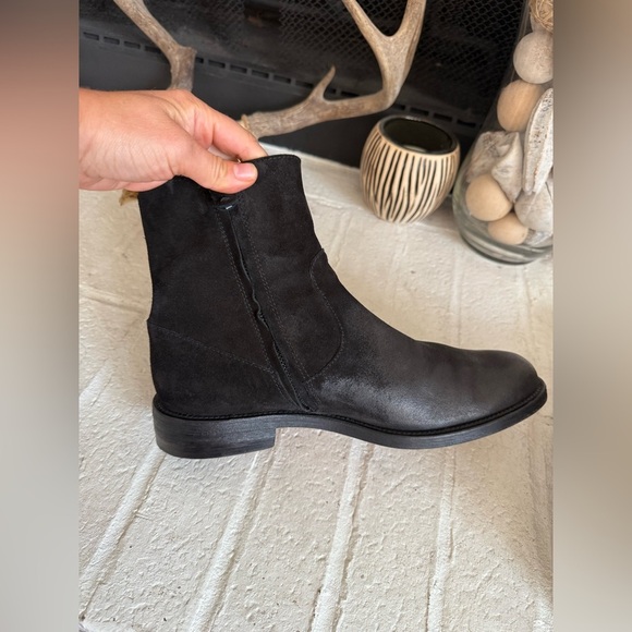 Tod's Suede Chelsea Suede Boots Size 7(U.S. 8) - Picture 5 of 9